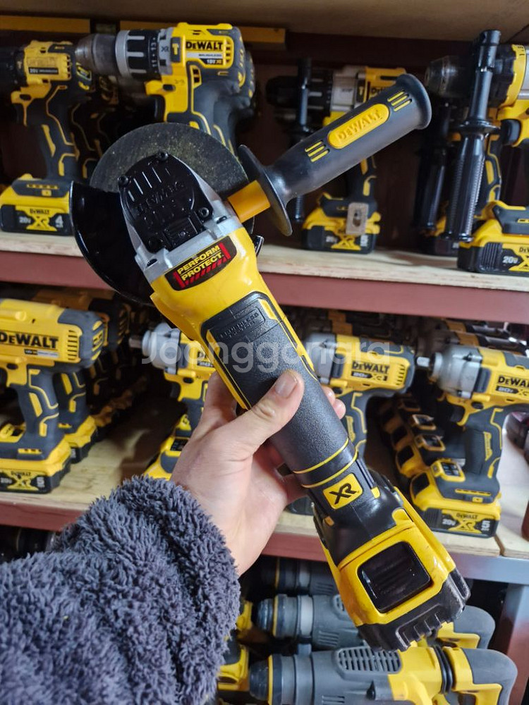 디월트충전그라인더DCG405배터리포함.최상급--7