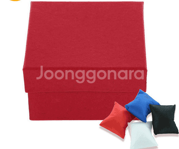 새 2개 랜덤 발송 선물 포장 상자 소품 + 쿠션 시계--4