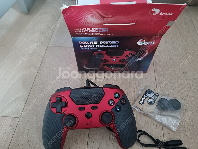 플스4 듀얼쇼크/ 메이크스틱 프로/ PS4 카메라/ Xbox 엘리트패드 [최저가!!!]--2