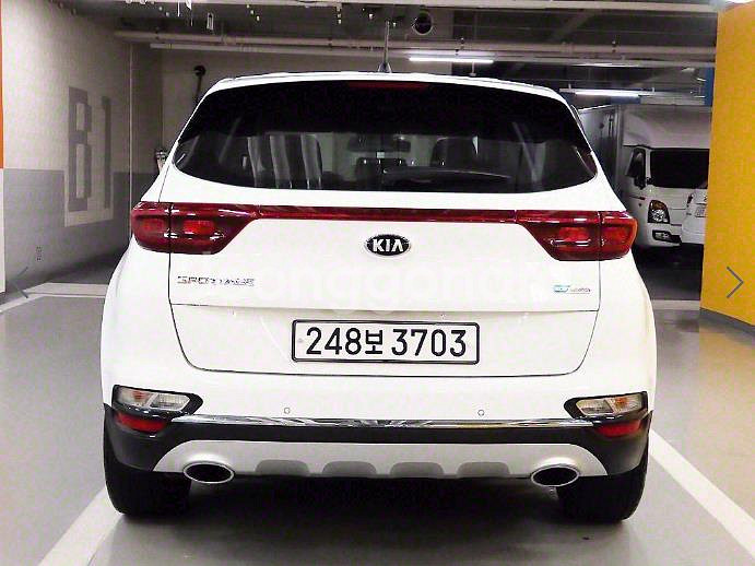 @20년식 스포티지 더 볼드 R2.0 디젤 2WD 트--3