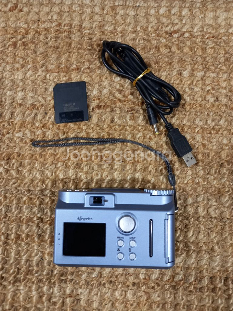 TOSHIBA M4 도시바 디지털카메라--1