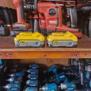 디월트파워스텍배터리 20V 5.0AH .A급