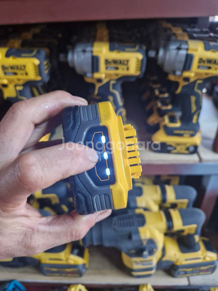 디월트파워스텍배터리 20V 5.0AH .A급--2