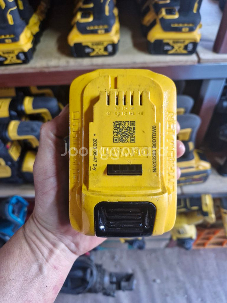 디월트파워스텍배터리 20V 5.0AH .A급--8