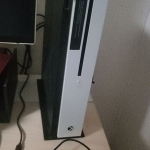 xbox one 중고 판매 합니다