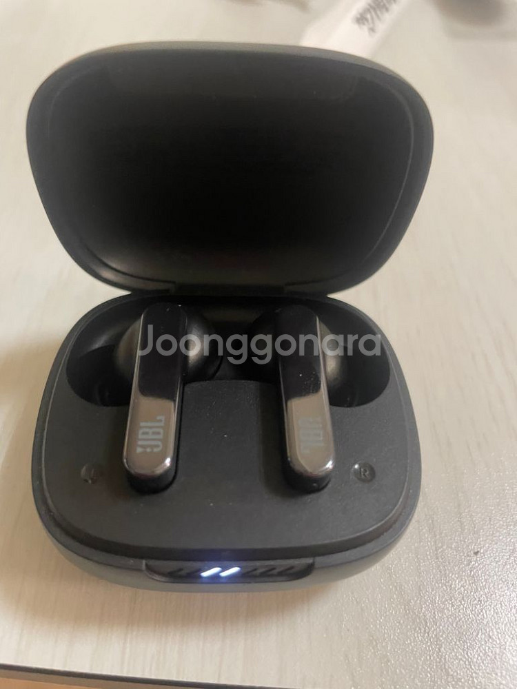 삼성 JBL LIVE PRO2 무선이어폰(가격제안)--1
