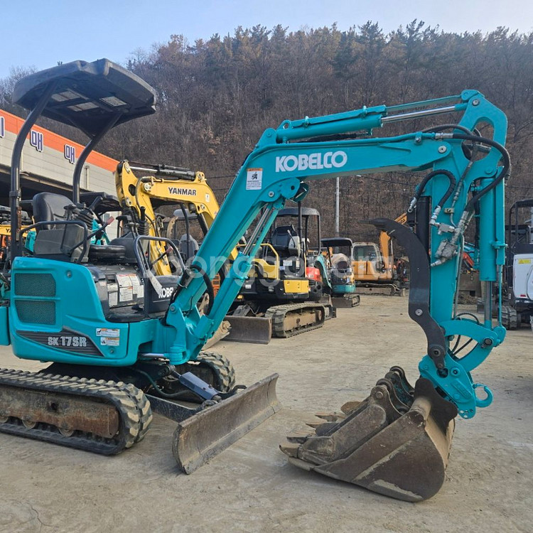 코벨코 SK17 집게장착 2021년식 중고미니굴삭기--1