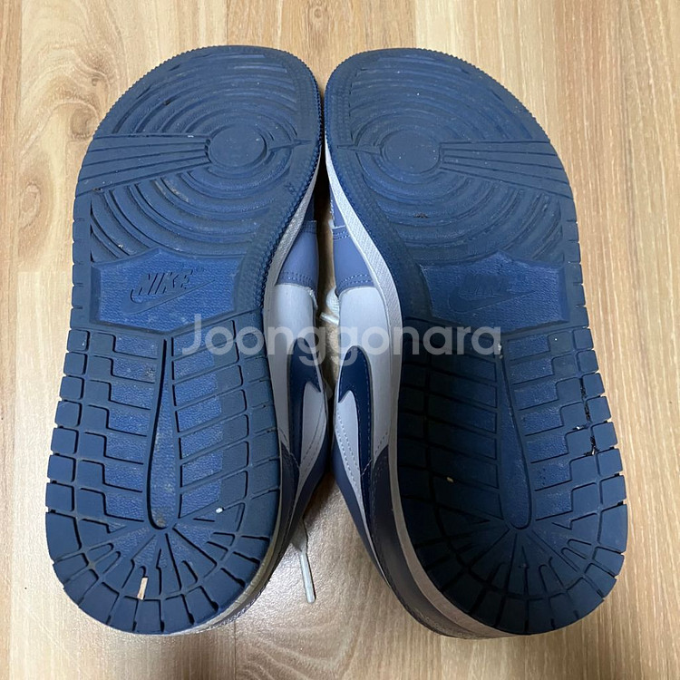 (GS) 조던 1 로우 SE 235--4
