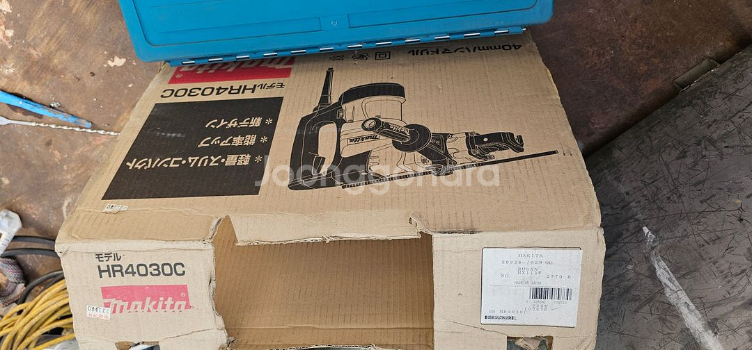 마끼다 hr4030c 로타리함마 뿌레카 팝니다--2