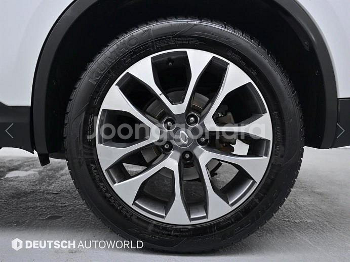 @17년식 QM6 2.0 dCi 4WD RE 시그니처--4