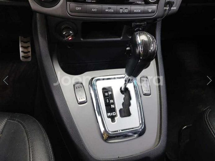 @17년식 코란도 투리스모 2.2 4WD 9인승 TX--7