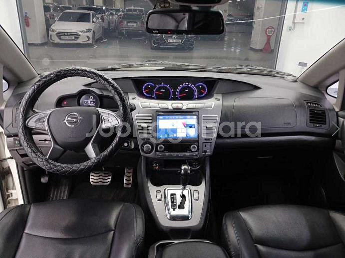 @17년식 코란도 투리스모 2.2 4WD 9인승 TX--6