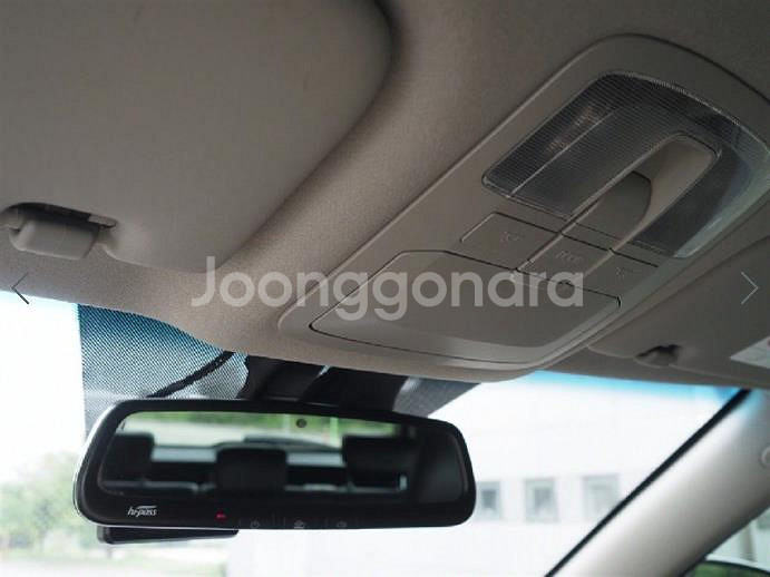 @21년식 베리 뉴 티볼리 1.5 가솔린 2WD V3--8