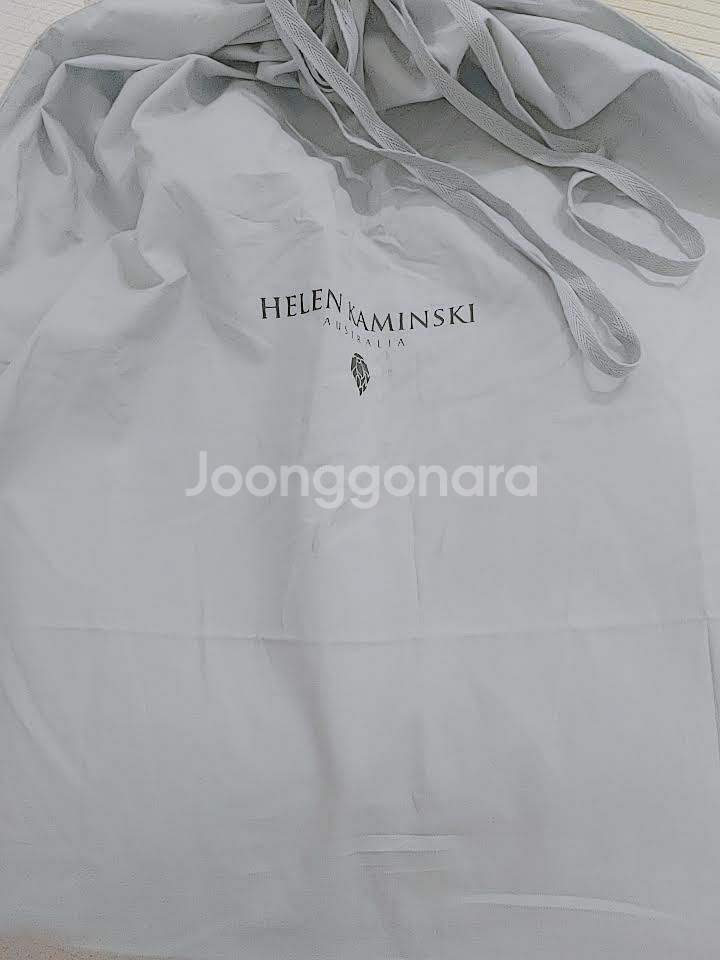 <정품> 헬렌카민스키 우븐 라피아 도트백 라지--3