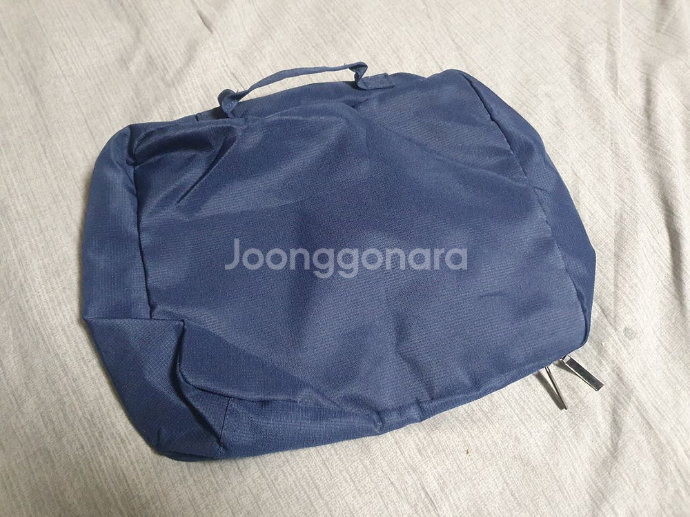 라코스테 파우치 팝니다--1