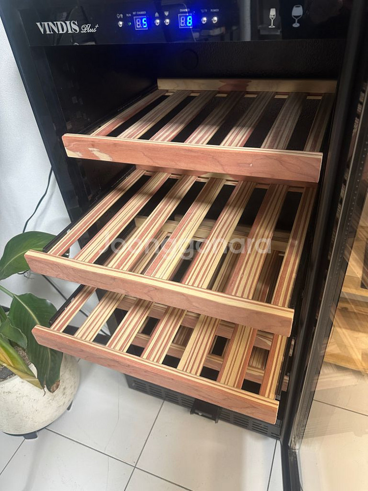 빈디스 와인 셀러 80본--1