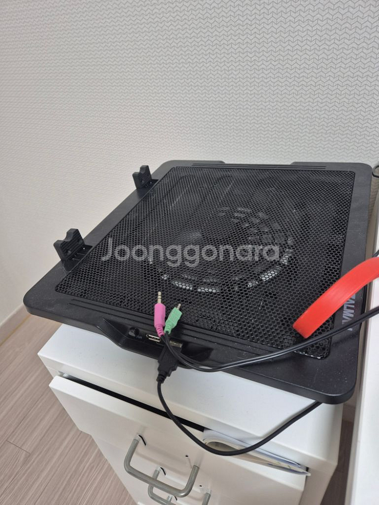 맥북 프로 13 M2 실버, 256gb, 램8gb팝니다--5