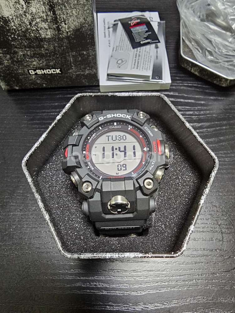 지샥 GW-9500-1DR 판매합니다.--1