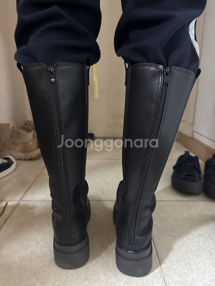 둥근 코 블랙 롱부츠 새상품 255 팝니다.--2