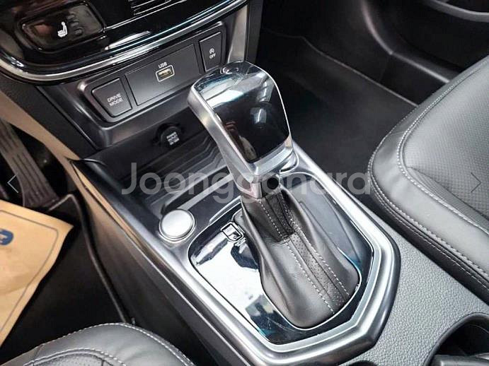 @20년식 베리 뉴 티볼리 1.5 가솔린 2WD V1--7