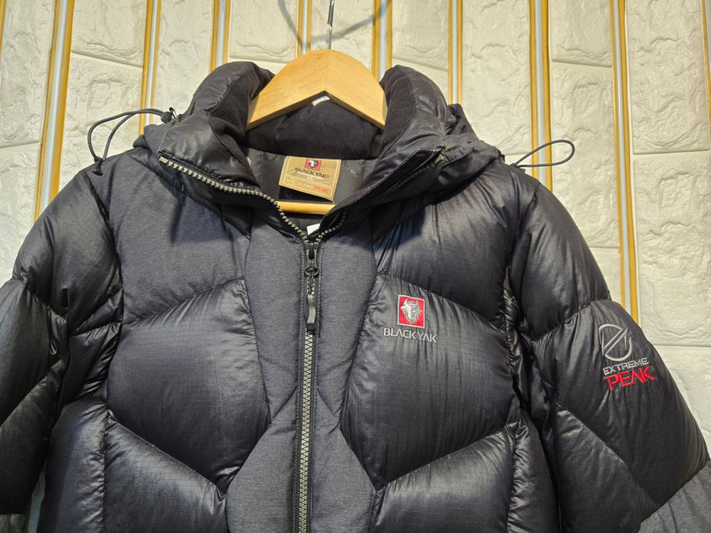 블랙야크 여성 구스패딩 이미지