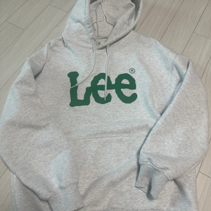 lee 후드티