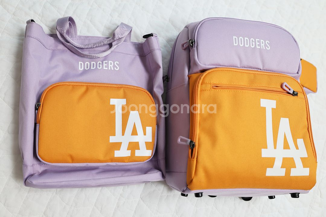 MLB 백팩 판매합니다 (새상품) 신발주머니 포함--2