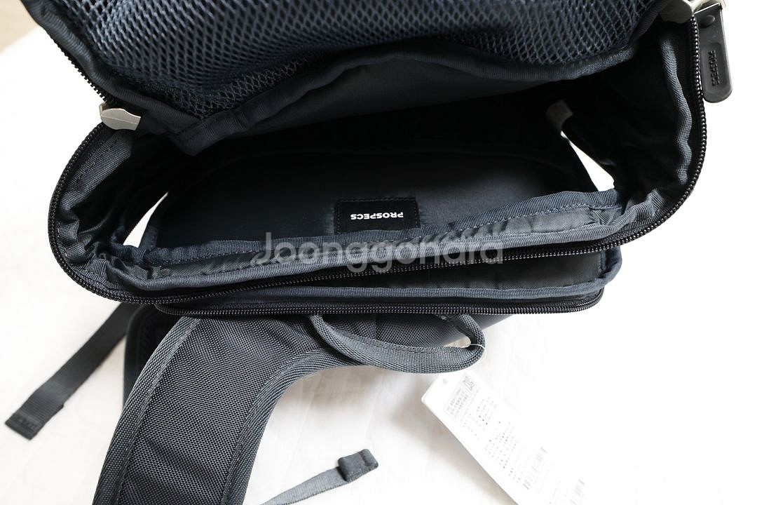 프로스펙스 백팩 판매합니다--2