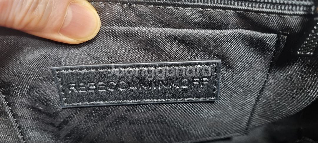 레베카 밍코프--6