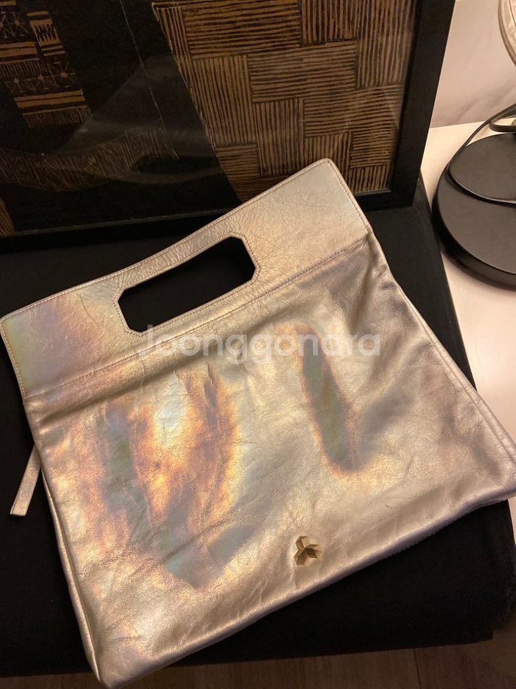 핀에스커 FINN ESKER 소가죽 프리즘백--1