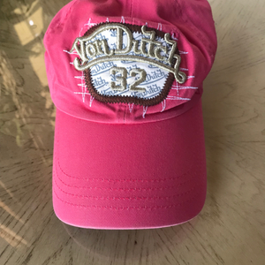 von dutch 본 더치 핑크 모자