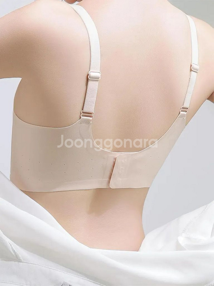 모모엠 섹시한 메쉬 디테일이 있는 무봉제 푸시업--1
