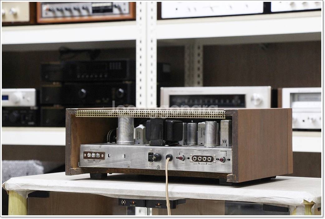 피셔(FISHER-미국) 진공관 튜너 모델 FM100C--8