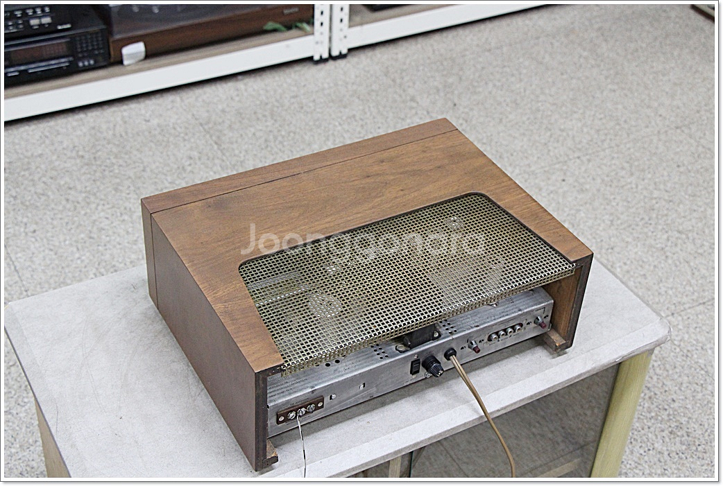 피셔(FISHER-미국) 진공관 튜너 모델 FM100C--7