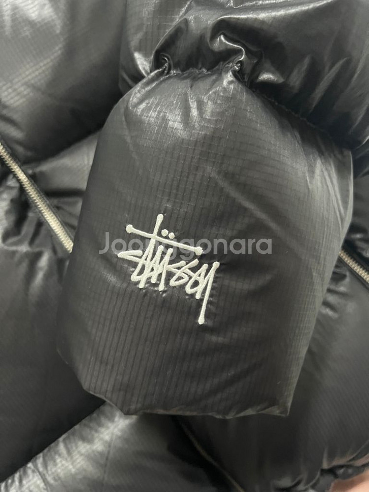 스투시 패딩 다운푸퍼 팝니다--3