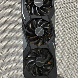 기가바이트 rx5700xt a급 노채굴 팔아요