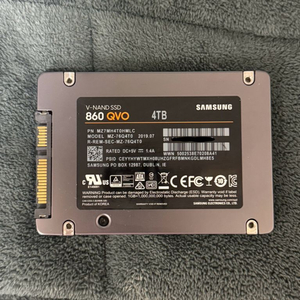 삼성 860 QVO 4TB SSD