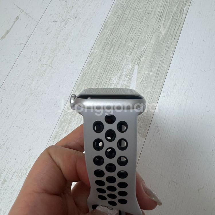 애플워치 SE 40mm 나이키에디션 실버 gps--3
