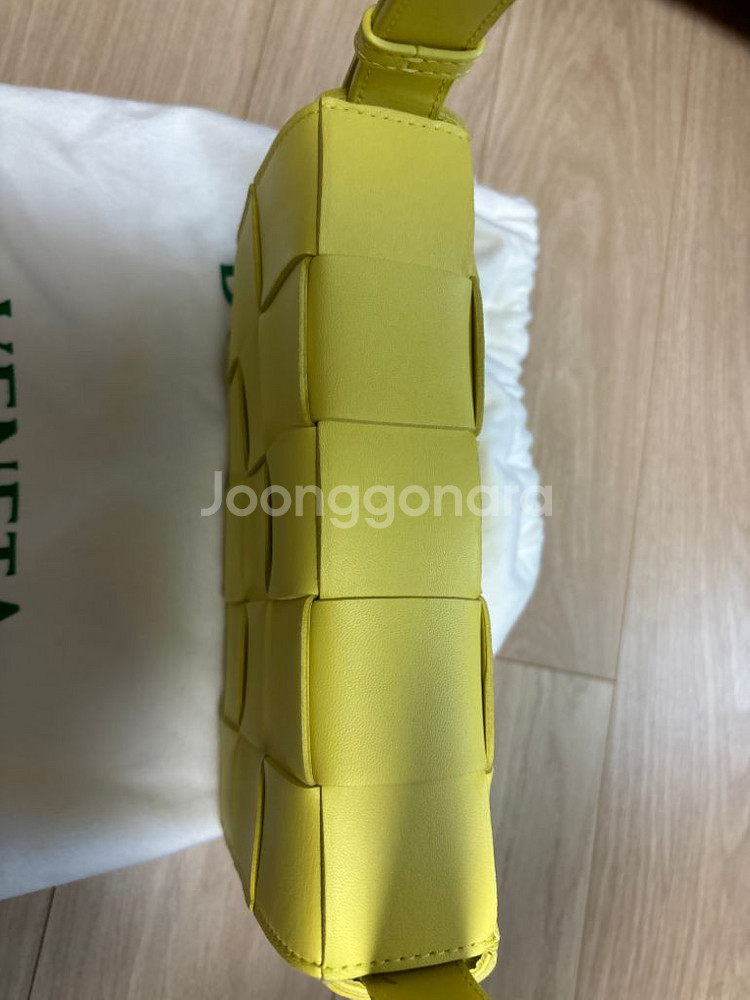 보테가베네타 카세트백 레몬(셔벗) 컬러--4