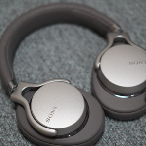 SONY MDR-1AM2