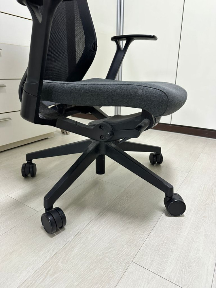 시디즈의자 저렴하게 판매합니다--3