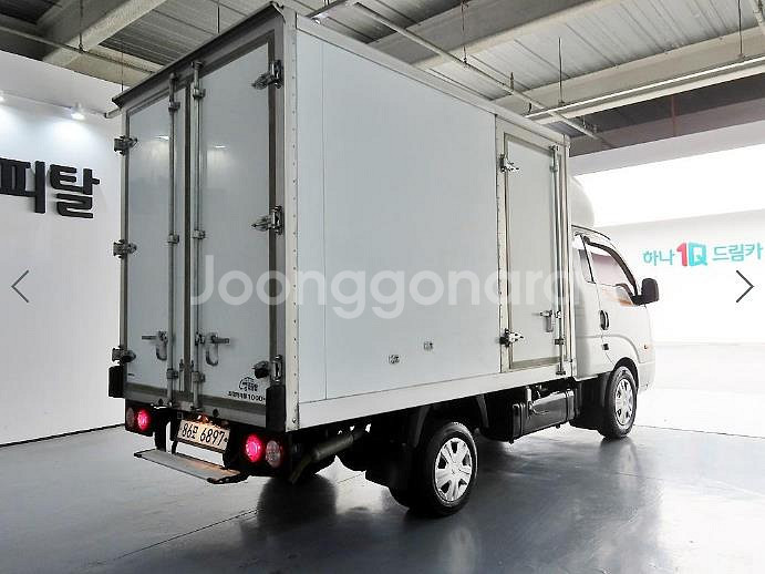 @18년식 봉고Ⅲ화물 내장탑차 1톤 킹캡 전국최저가격--3