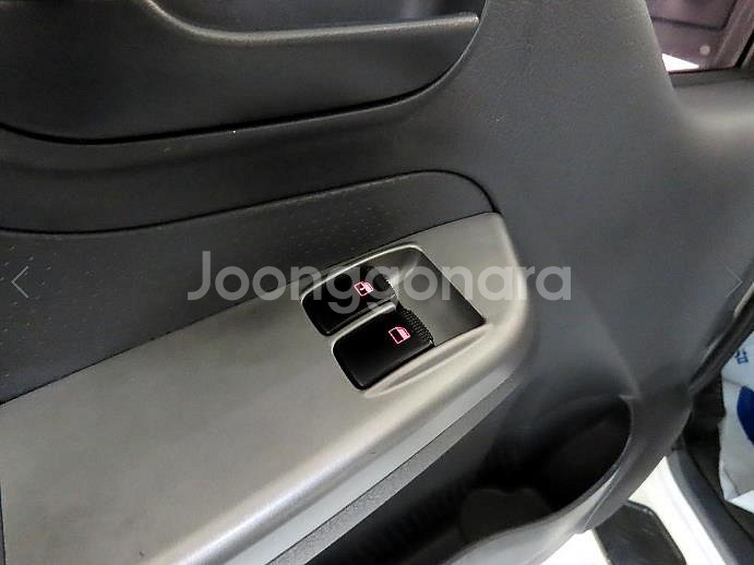 @18년식 봉고Ⅲ화물 내장탑차 1톤 킹캡 전국최저가격--7