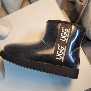 UGG 어그부츠 새상품 AS3031 (230mm)