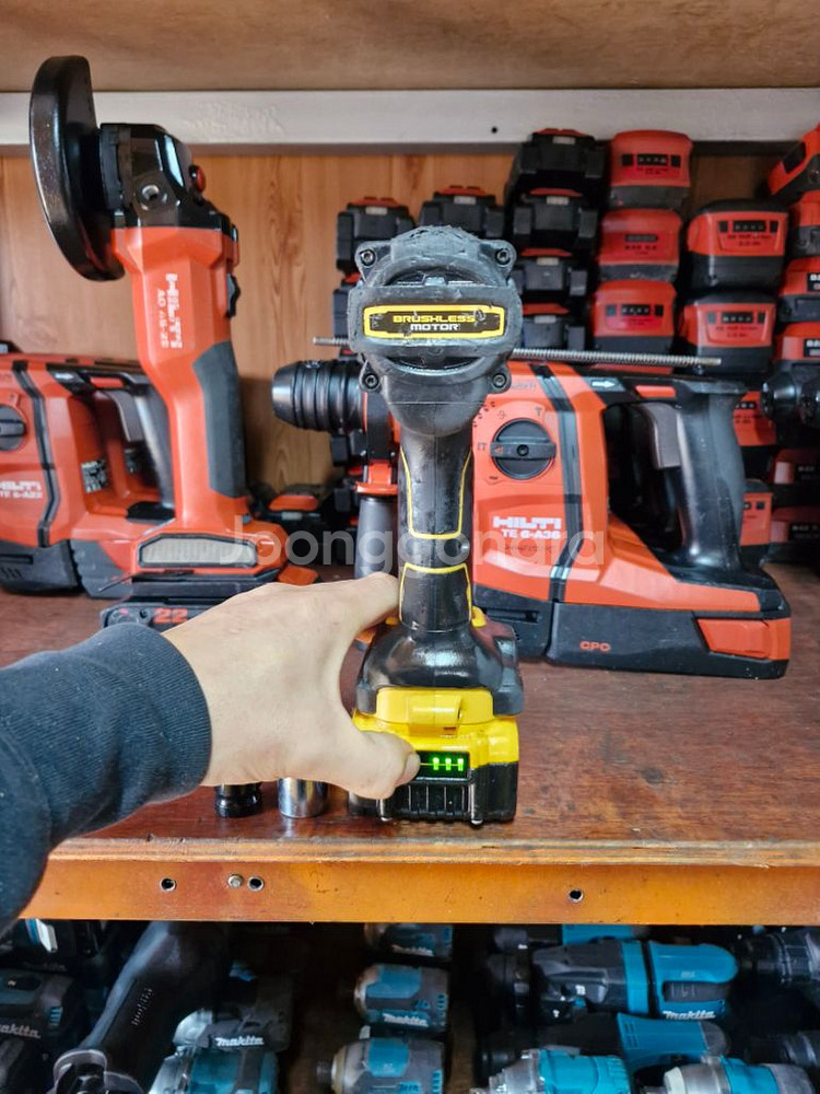 디월트충전임팩렌치DCF922 미드토크 속도조절 A-31--4