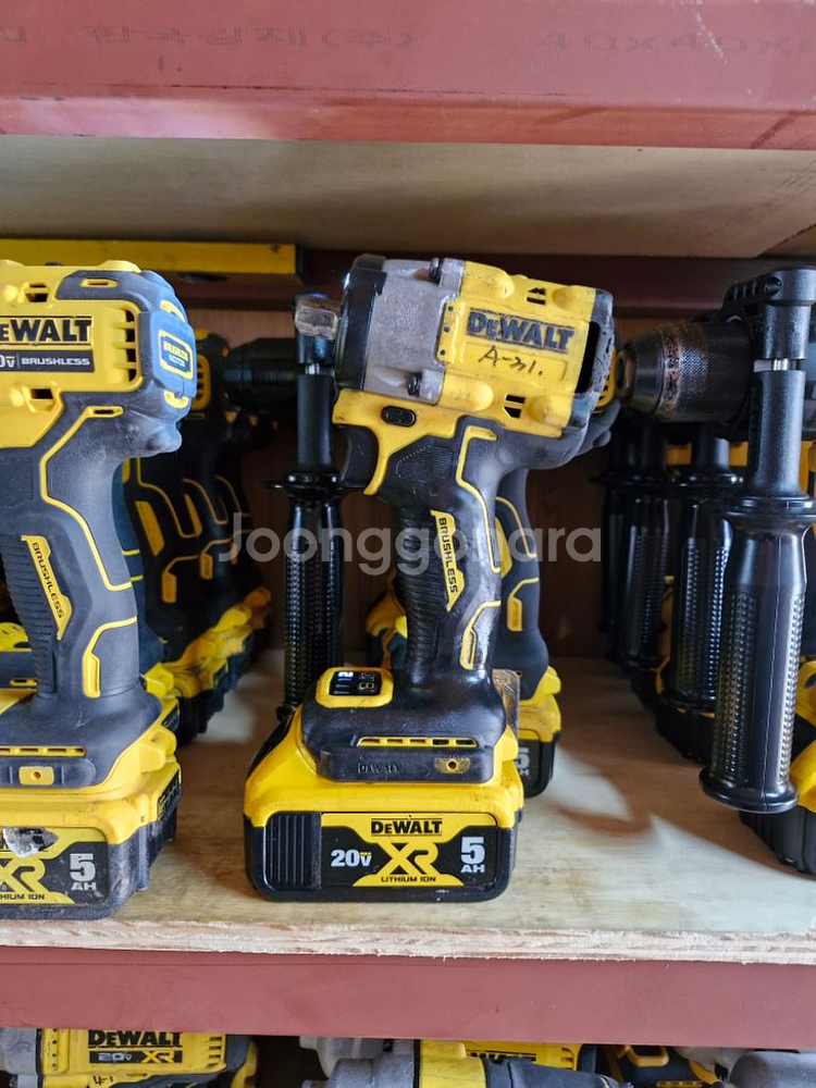 디월트충전임팩렌치DCF922 미드토크 속도조절 A-31--6