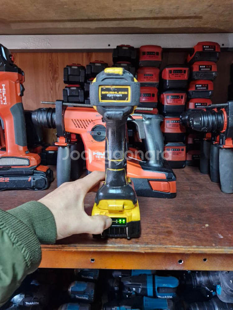 디월트충전임팩렌치DCF892 속도조절 미드토크.충전임팩--4