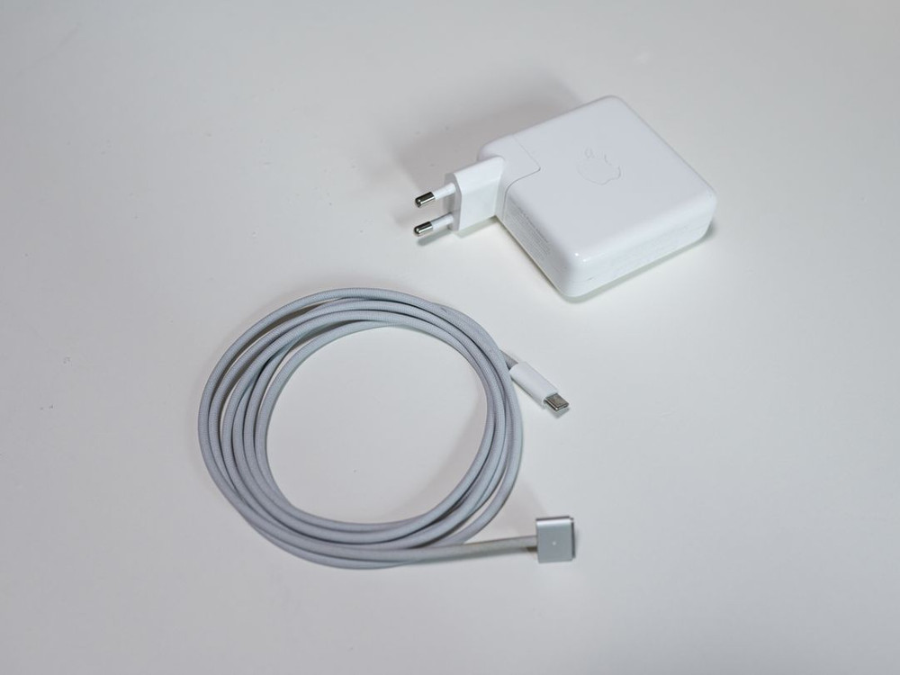 맥북프로 m1 pro 16gb 1tb 14인치 이미지