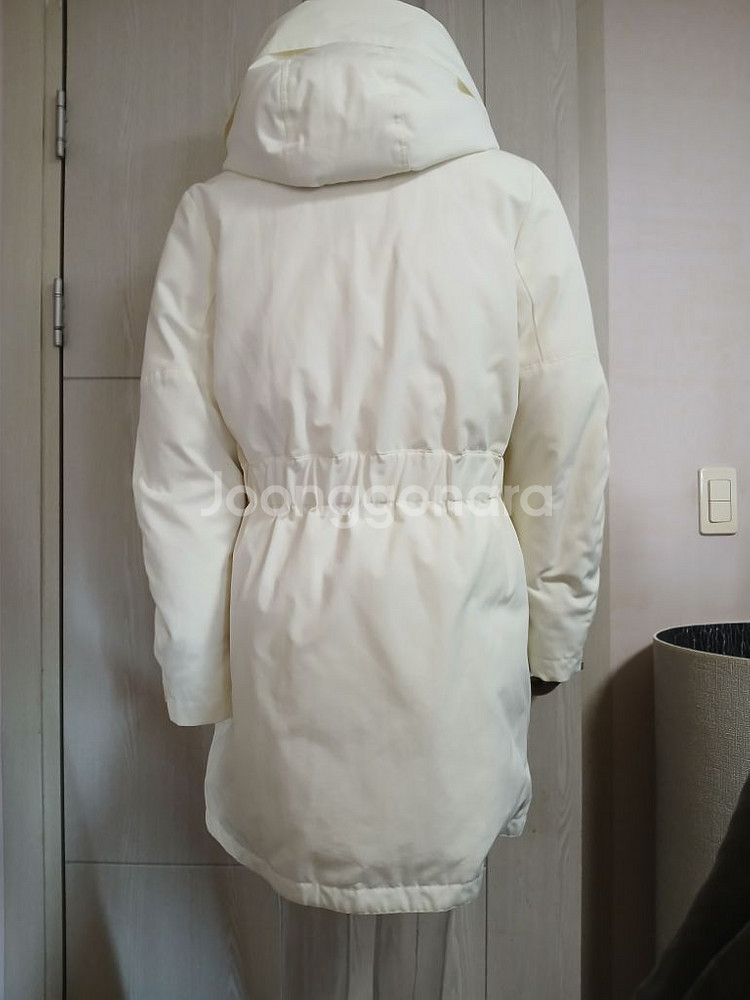 럭키슈에뜨 구스다운 패딩 크림색 36 size--3