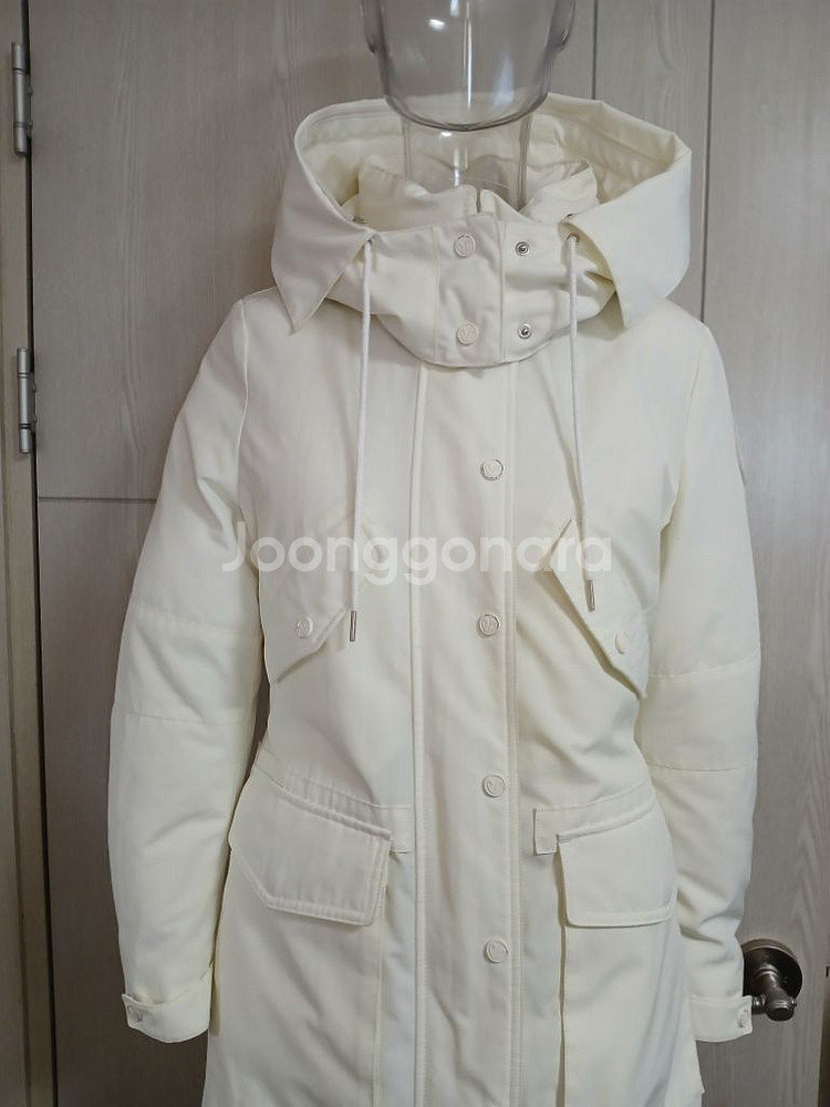 럭키슈에뜨 구스다운 패딩 크림색 36 size--2